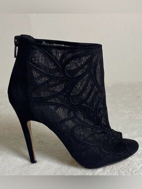 Aldo- NEW- Black Open Toe Ankle Boots- size 37 (6 1/2)- Brand New- gorgeous